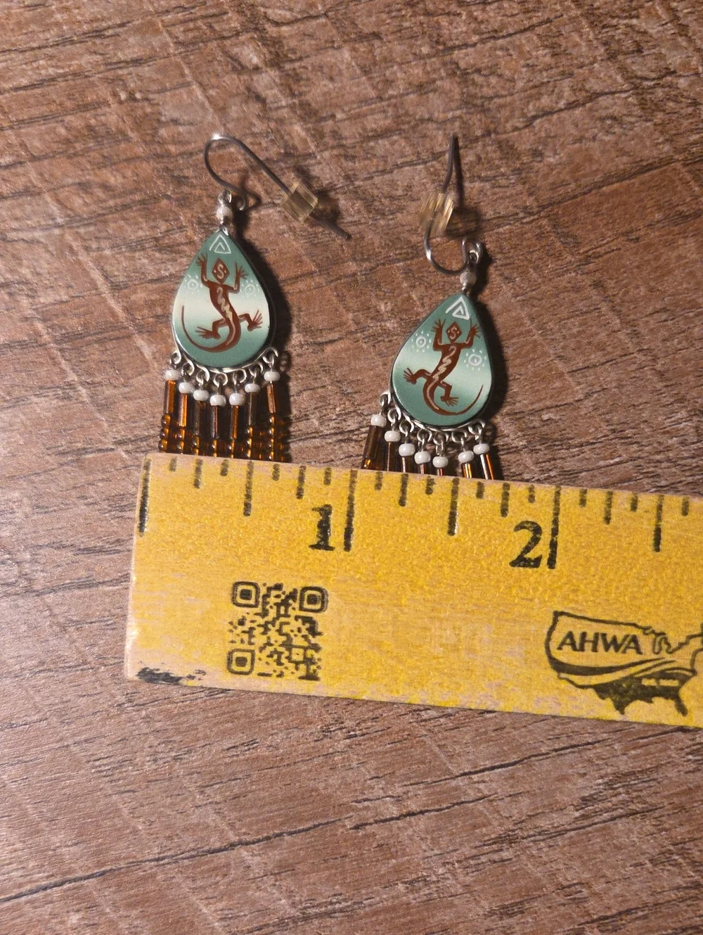 Beaded Earrings With Gecko